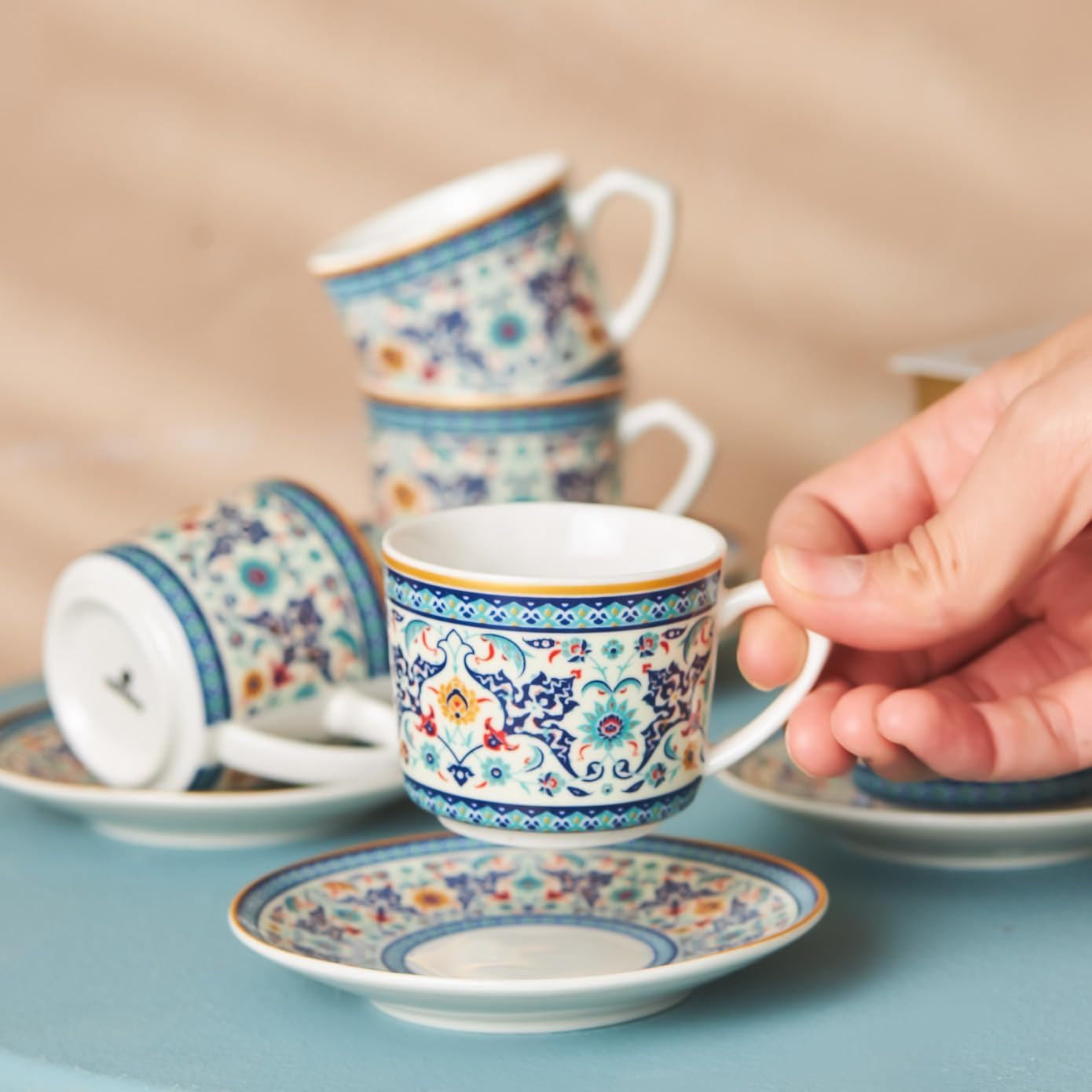 KARACA Beylerbeyi - 12-delat turkiskt kaffekoppset Porslin Espressokopp Set om 6 med fat 80ml Espressokoppset Traditionell design - Blå
