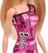 Barbie Modedocka med rakt blont hår i rosa One Shoulder Stretch-klänning och logotyptryckta skor HRH07 Naty Shop Dolls