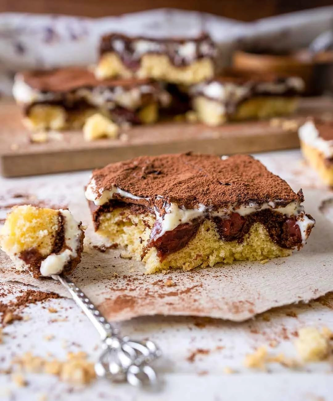 RUF Rührkuchen Backmischung, Nur Wasser & Öl Zugeben, Rezeptur Für Blechkuchen, Kastenkuchen, Muffins, Gugelhupf Und Tortenböden, 1X1000G Blandning för bakning och matlagning Naty Shop