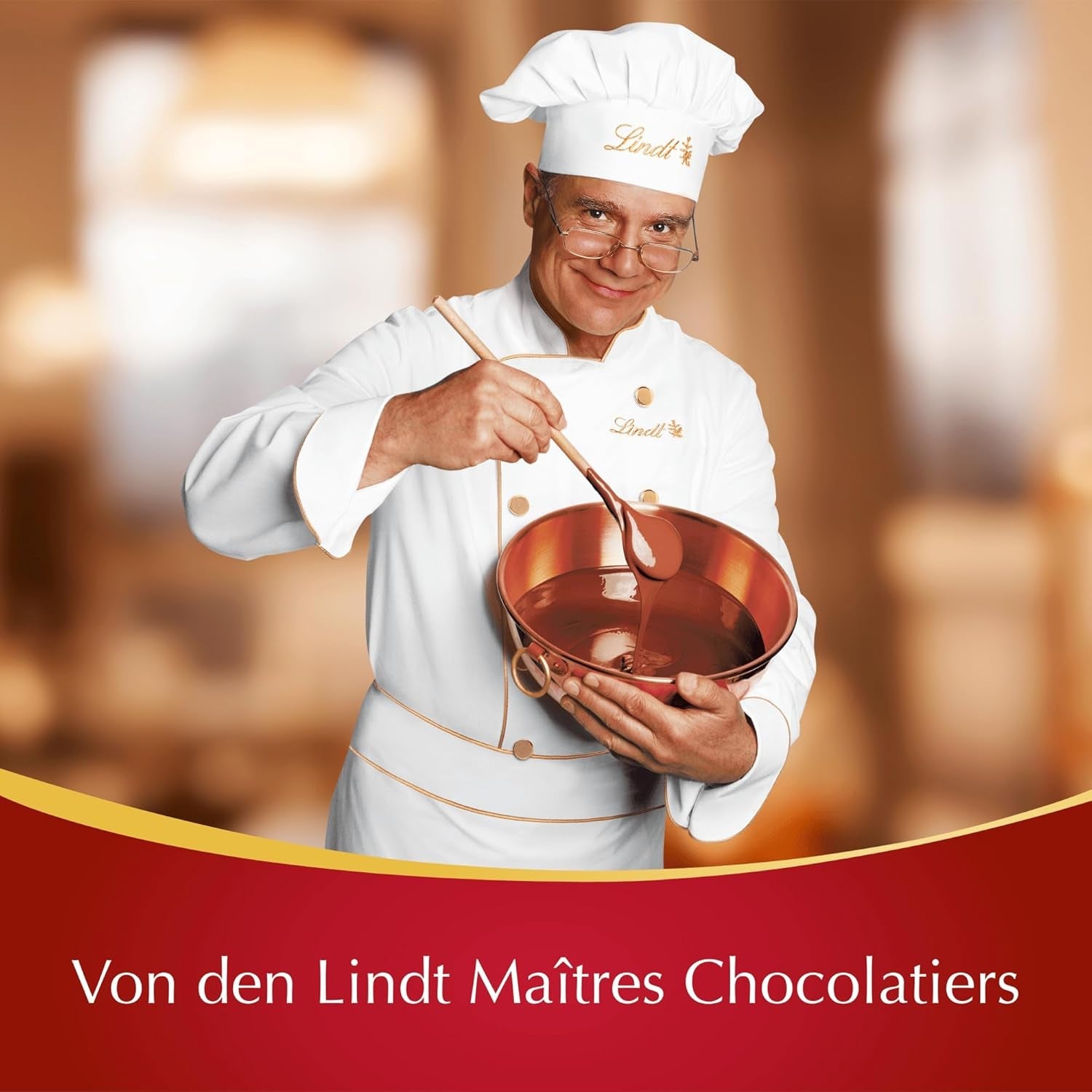 Lindt Choklad | LINDOR mjölkchokladstavar, Kampanjerbjudande | 100g | 4 LINDOR mjölkchokladkakor med fyllning som smälter i munnen | Chokladstavar (förpackning med 3)