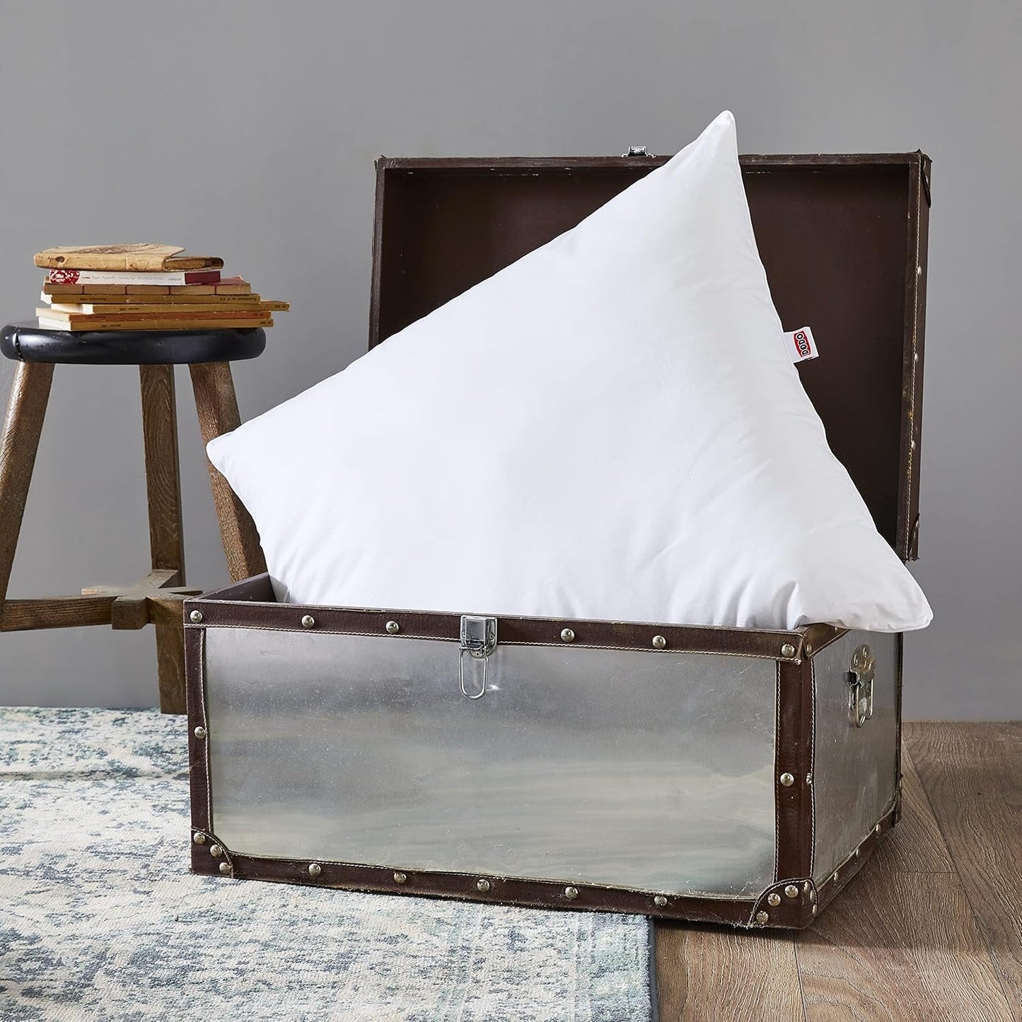 DODO 64476 Calgary kudde, dun/gås & ankskinn, 65 X 65 cm, vit Standard Naty Shop Unika kuddar