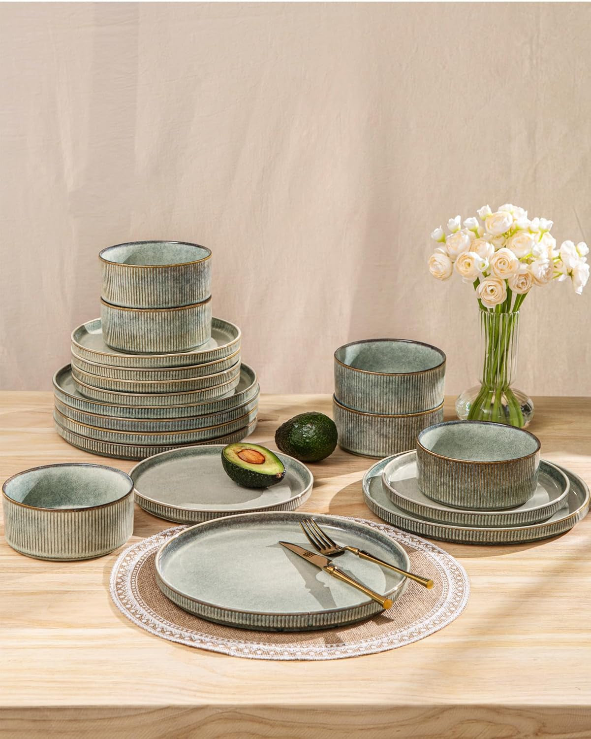 GBhome keramiskt servisset för 6 personer 18 delar Reactive Glaze Handgjort porslinsservisset Mikrovågs- ​​och diskmaskinssäkert Skål- och tallrikset