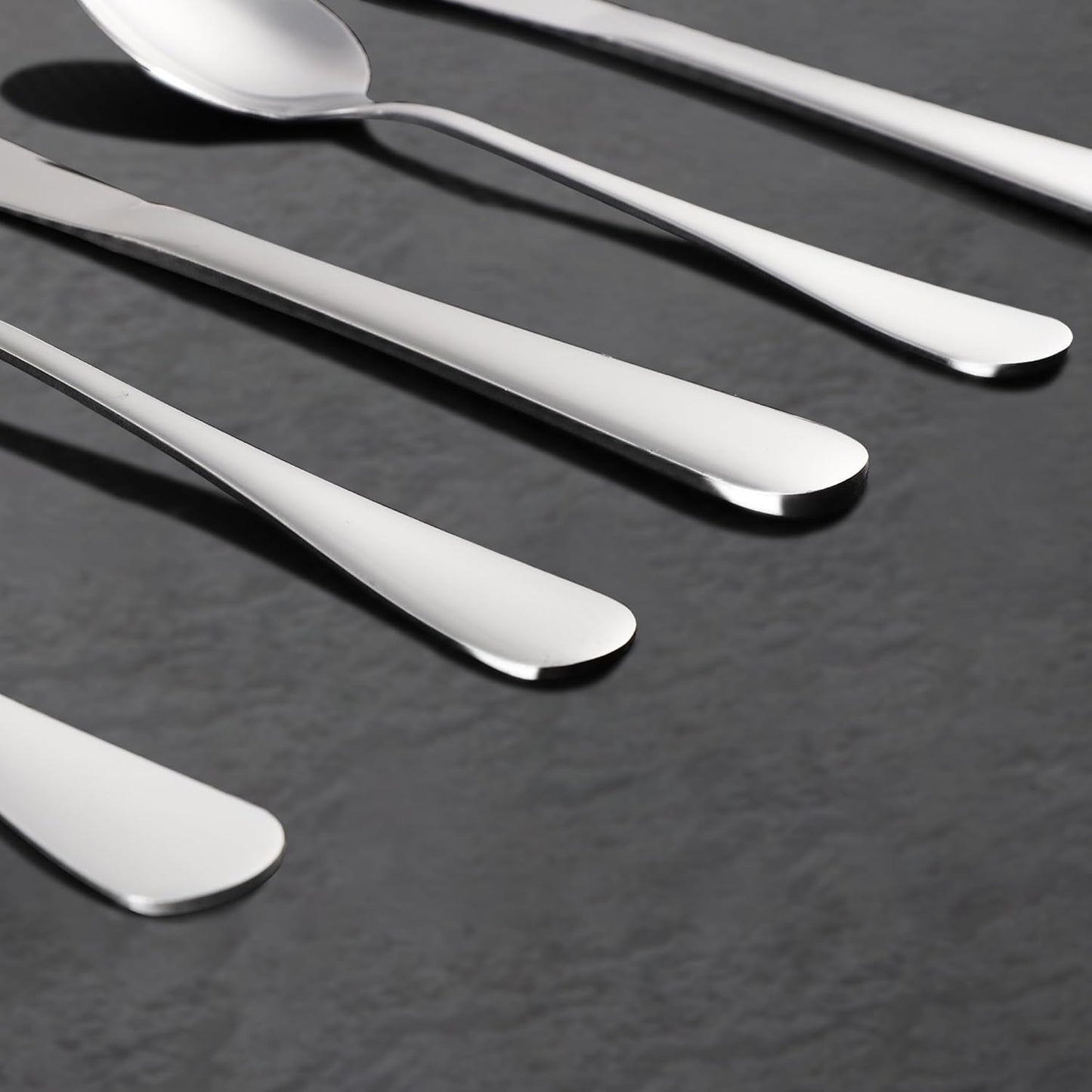 Kitchenboss bestickset för 6 personer: Bestickset 20 eller 30 delar Kitchen Naty Shop