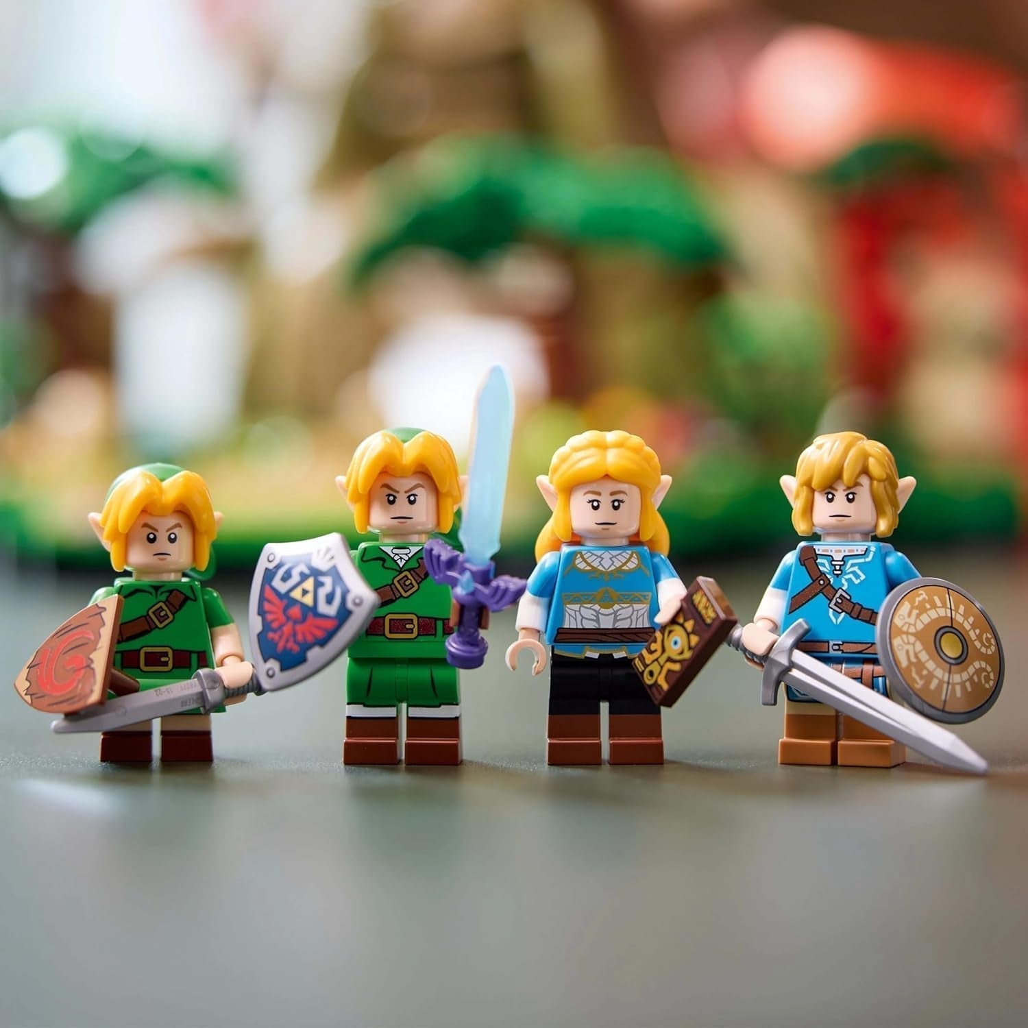 LEGO The Legend of Zelda Deku Tree 2-i-1 - samlarbit med Princess Zelda och 3 Link minifigurer - byggset för vuxna och presentidé för videospelsfans - 77092 Byggset Besuche den LEGO-Store