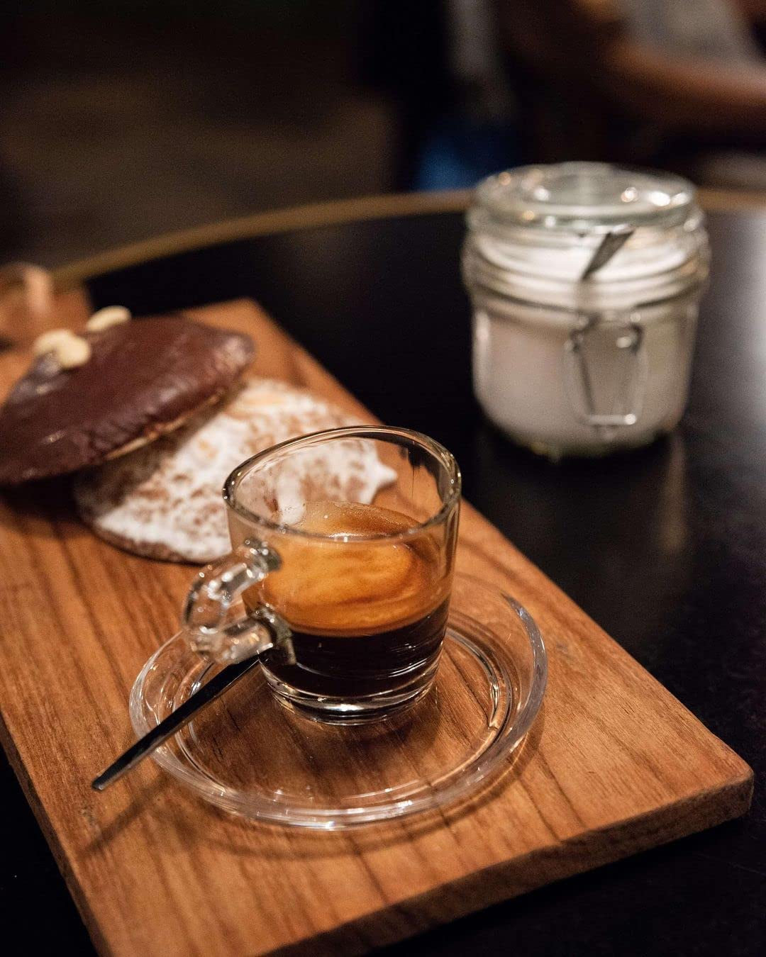 Espresso N°10 från Coffee858 - Stark och kryddig espressoblandning, bestående av 70% Arabicabönor från Brasilien och 30% Robusta (1000g)