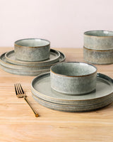 GBhome keramiskt servisset för 6 personer 18 delar Reactive Glaze Handgjort porslinsservisset Mikrovågs- ​​och diskmaskinssäkert Skål- och tallrikset