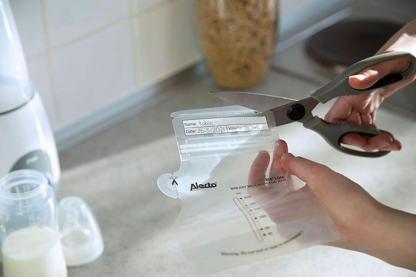 BF100 Förvaringspåse för bröstmjölk - Påse för bröstmjölk - kapacitet 220 Ml - 100 stycken - Transparent mat och amningstillbehör Bebe Naty Shop