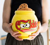 Grupo Erik Keramisk kakburk Sesame Street Cookie Monster - Kakburk med lock Stor 21,0 x 27,0 x 22,0 cm Förvaringsburk med lock Officiell Sesame Street-varor Matförvaringslådor Naty Shop