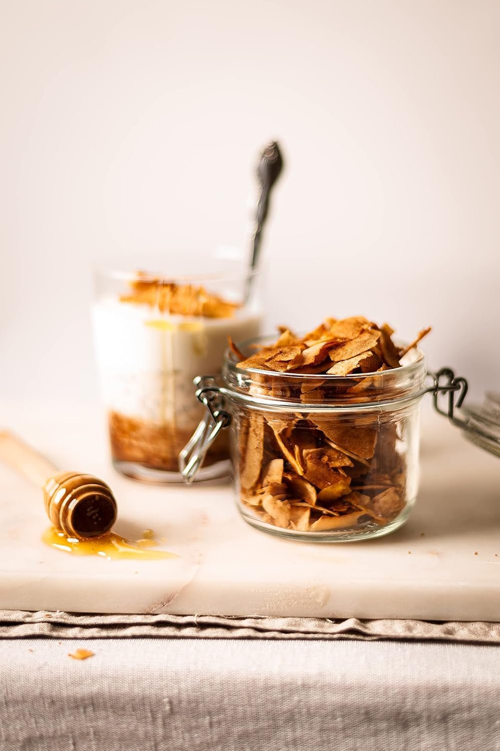Biojoy ekologiska torkade kokoschips (1 kg), osötade och ostekta Dehydrerade produkter Naty Shop