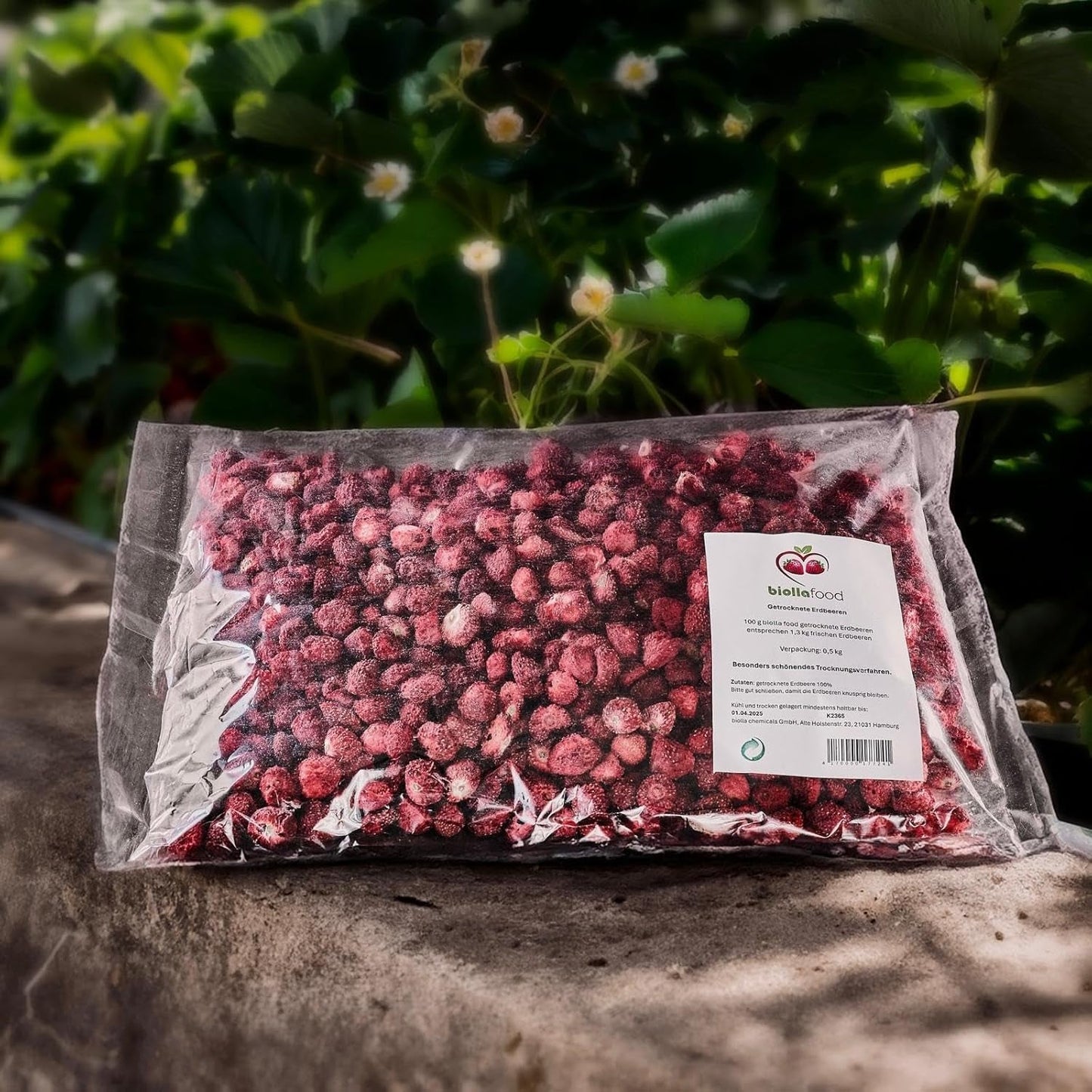 biolla mat hela torkade jordgubbar, 0,5 kg, 100% naturliga. Hälsosamma mellanmål för barn. Perfekt för smoothies, havremüsli, te och gröt. Lång hållbarhet. VEGAN, GLUTENFRI, RAW FOOD Naty Shop Dehydrerade produkter