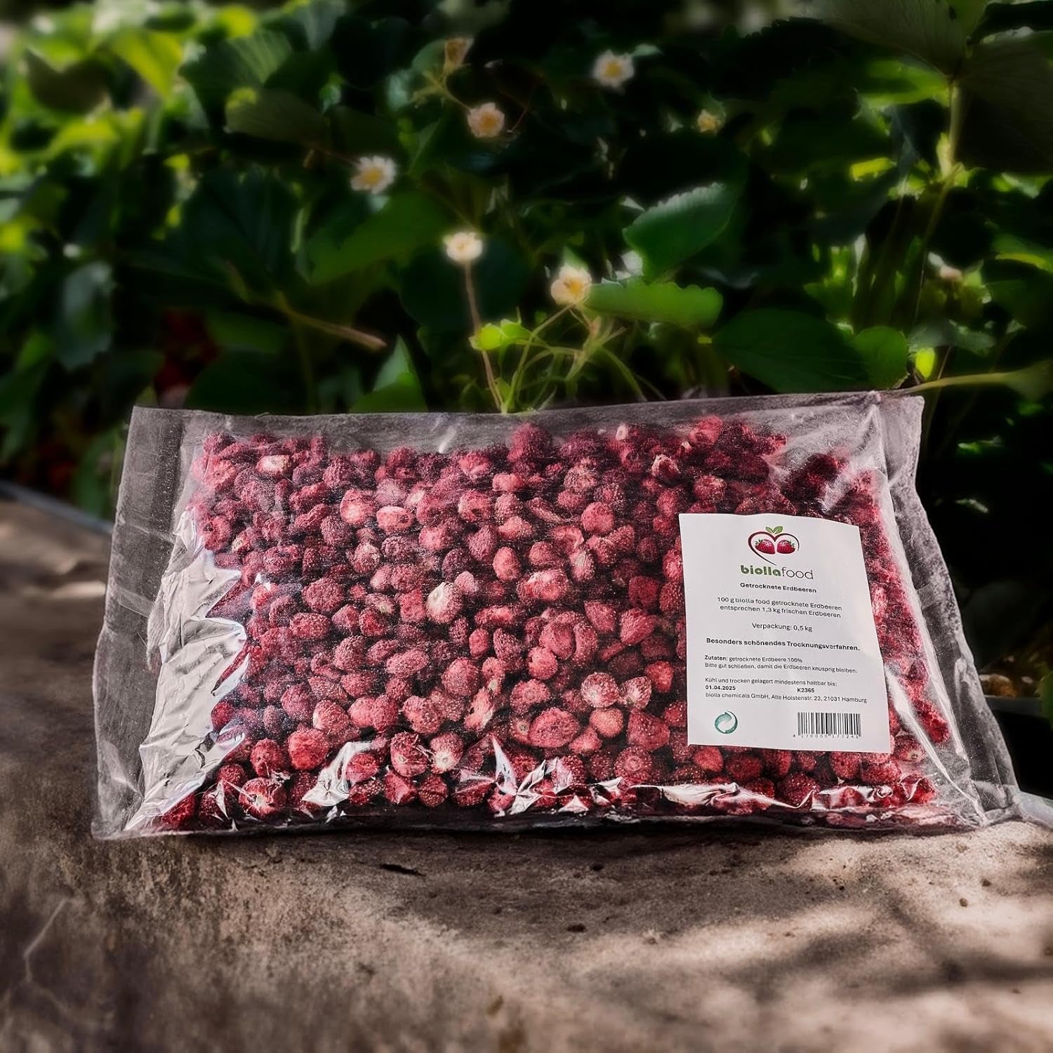 biolla mat hela torkade jordgubbar, 0,5 kg, 100% naturliga. Hälsosamma mellanmål för barn. Perfekt för smoothies, havremüsli, te och gröt. Lång hållbarhet. VEGAN, GLUTENFRI, RAW FOOD Naty Shop Dehydrerade produkter