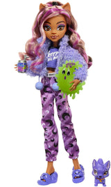 MONSTER HIGH Doll and Sleepover Accessories, Clawdeen Wolf Doll with Pet Cat, Crescent, Creepover Party, HKY67