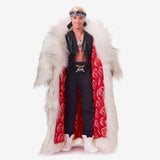 Barbie The Movie Collectible Ken Doll iklädd stor fuskpälsrock och svart fransväst med bandana, HRF31