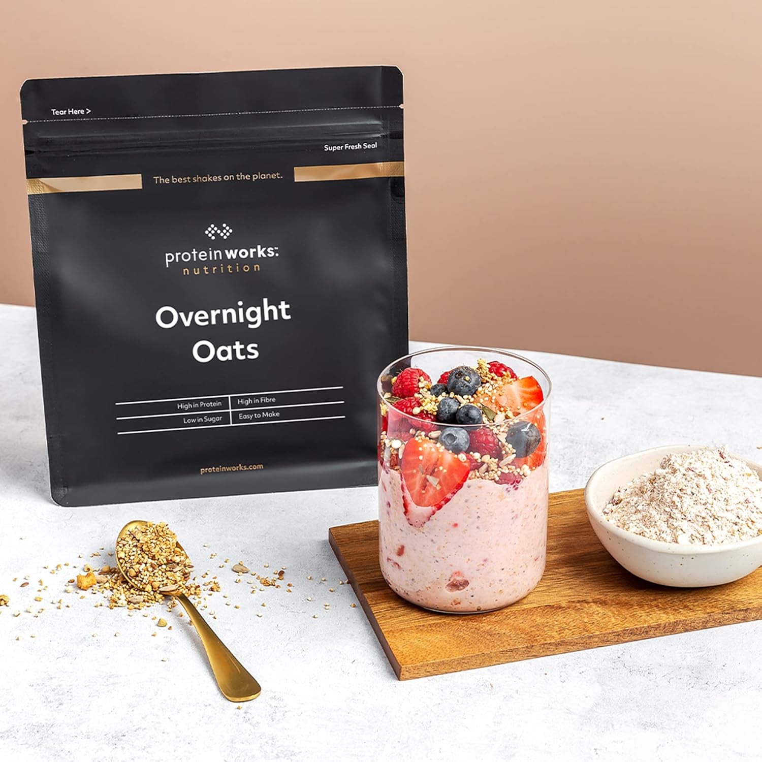 Havregryn över natten med protein | Mörk choklad och hallon | Proteinrik frukost | Snack med låg sockerhalt | Havregryn med lågt GI | 500 g