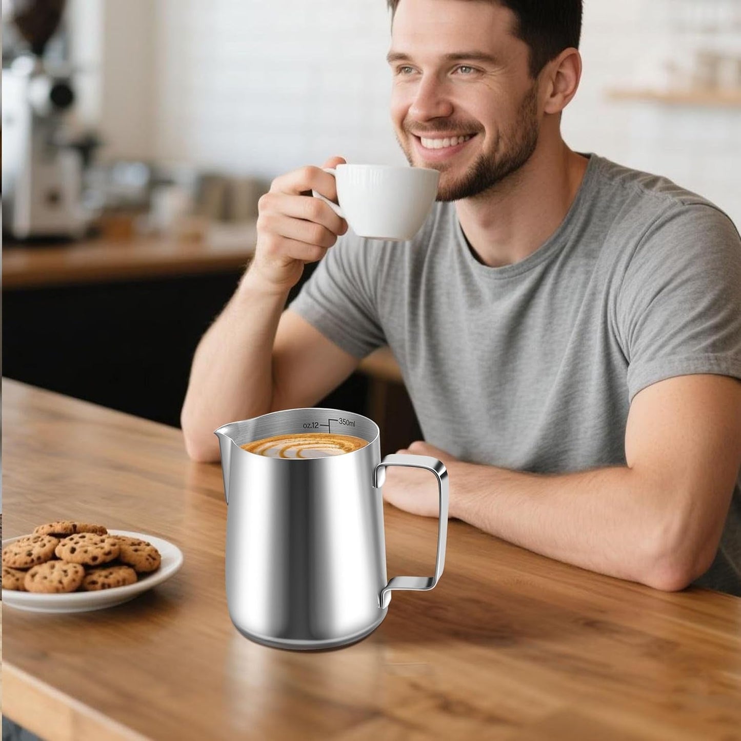 Mjölkmugg, 350 ml mjölkmugg i rostfritt stål med mätmärke, baristatillbehör, mjölkmugg för cappuccino, espresso, latte art, kaffeälskare, silver, 355 ml
