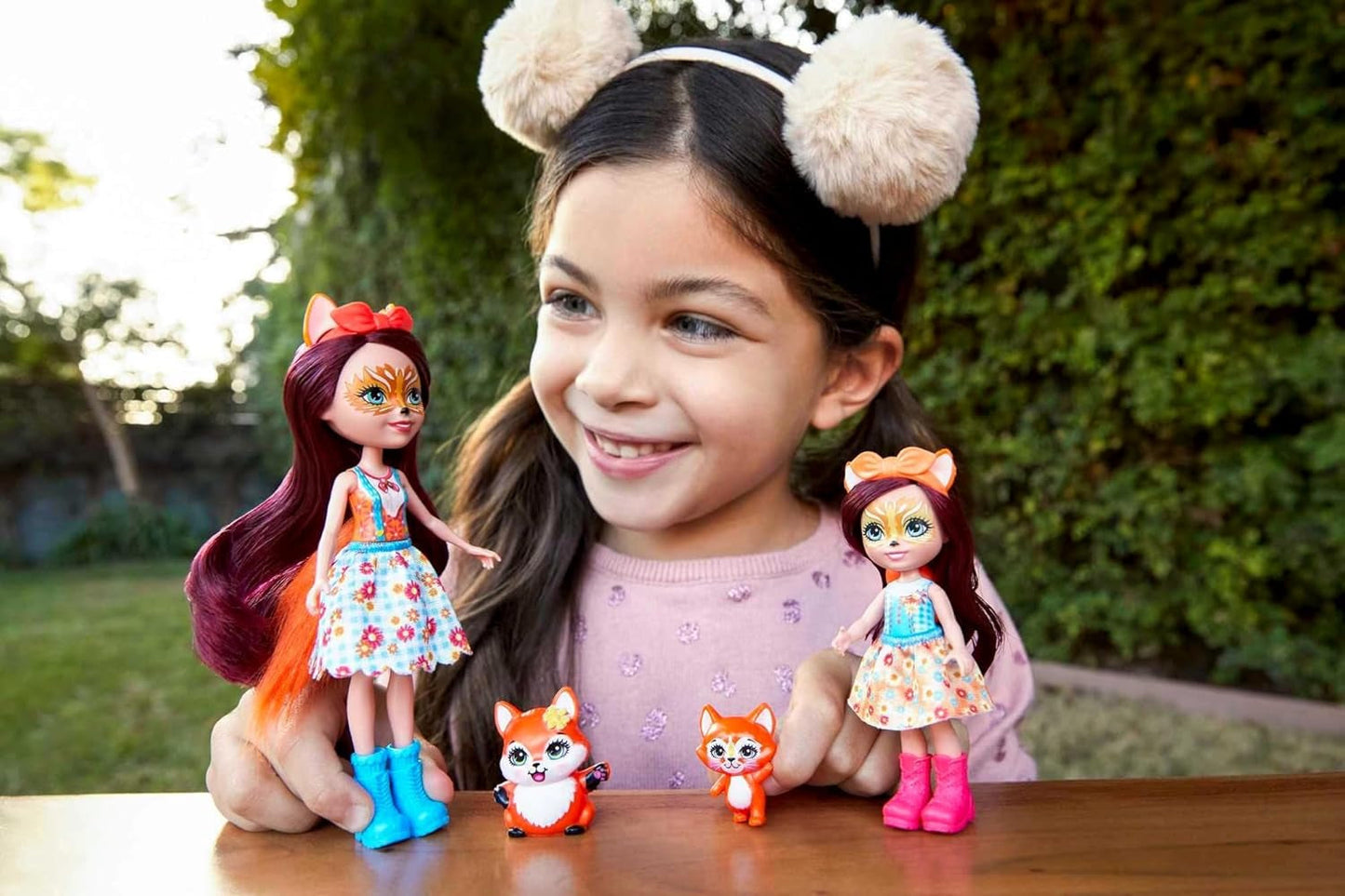 Enchantimals HCF81 - Felicity Fox och hennes lillasyster (ca 15cm och ca 10cm) och 2 djurfigurer, avtagbar kjol och accessoarer, bra present till barn från 3 år och uppåt