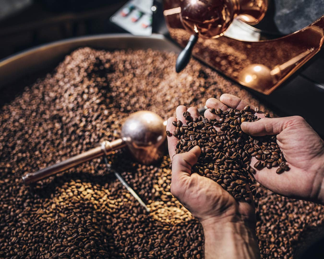 Schwiizer Schüümli Intenso, kapsel, malet kaffe 1 kg - Intensitet 4/5 - UTZ-certifikat (paket med 4)