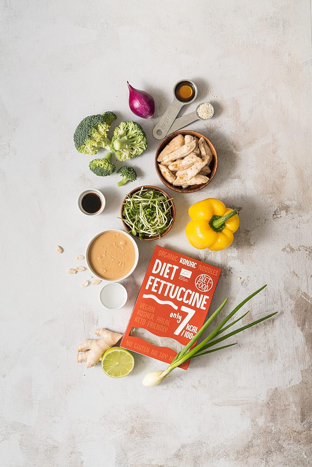 Fettuccine Konjac Nudlar Bio Shirataki Diet-Food - 300 g, lågkolhydrat, sockerfri, keto, vegan, lågkalori, glutenfri och äggfri, gjord av konjacmjöl