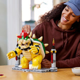 LEGO Super Mario The Mighty Bowser 3D-modellsats Stort samlarobjekt actionfigurset inklusive duellplattform Presentidé för fans Visa som rumsdekor 71411 Byggset Besuche den LEGO-Store