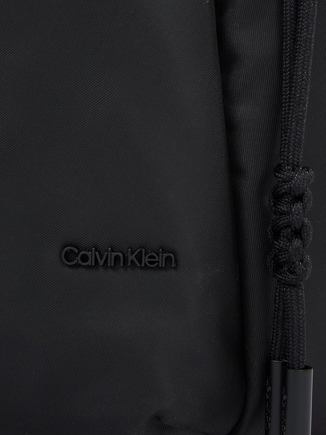 Calvin Klein CK NYLON BACKPACK Ryggsäckar för kvinnor, Svart (Ck Svart), OS Damväskor Naty Shop