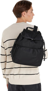 Calvin Klein CK NYLON BACKPACK Ryggsäckar för kvinnor, Svart (Ck Svart), OS Damväskor Naty Shop