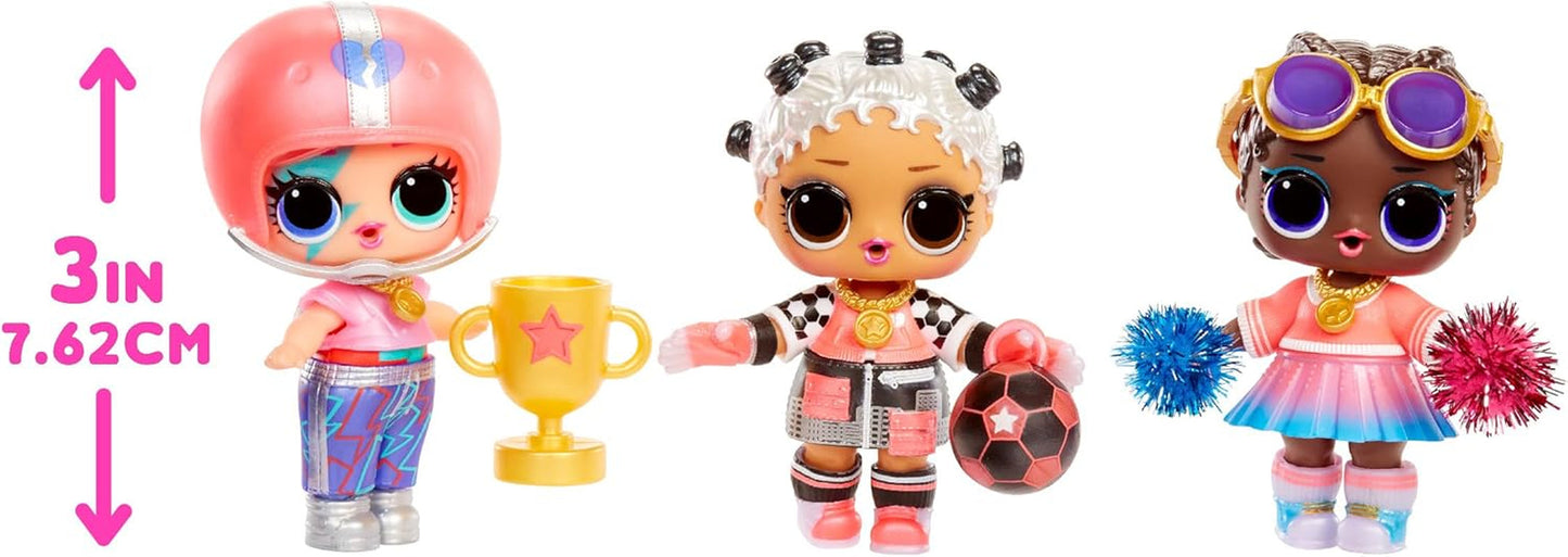 LOL Överraskning! All-Star Sports Vault Tots Collection - Innehåller 1 docka, bepansrad förpackning, 12 samlardockor, 8 tillbehör för uppackning, perfekt för åldrarna 4 och uppåt, Rosa