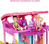 Barbie Chelsea Playhouse - 3 transformerande våningar, hemliga lekområden, hiss, pool, rutschkana, 2 husdjur och 20+ tillbehör, för åldrarna 3+, HHX44 Naty Shop Dollhouses