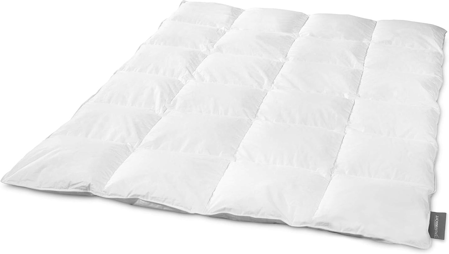 Traumnacht Basic Lätt duntäcke med nytt vitt dun (60%) och fjädrar (40%), DIN EN 12934, 135 X 200 Cm, Down Pass och Oeko-Tex certifierat, producerat enligt tysk kvalitetsstandard Täcken och täcken Naty Shop 60 procent dun / 40 procent fjädrar Varm vinterfilt 2 1055 X 2 105
