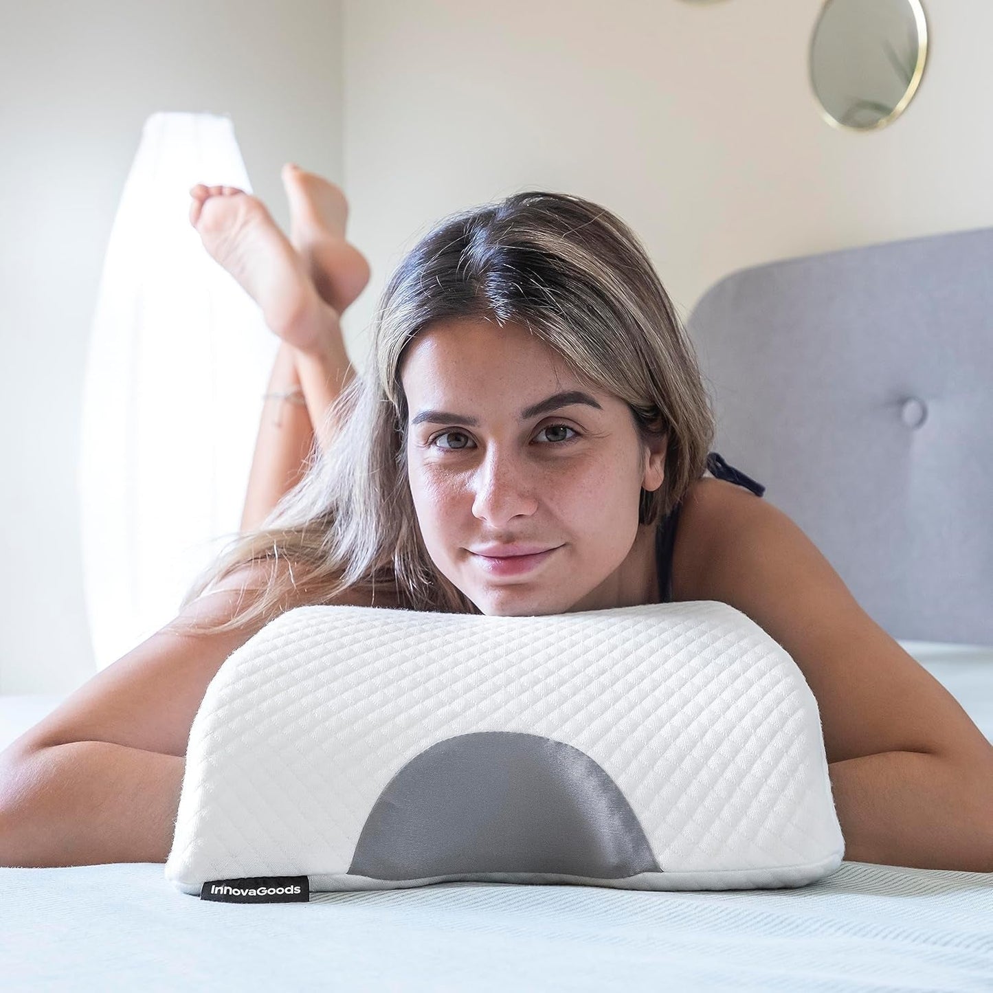 InnovaGoods - Viskoelastisk halskudde för par, Ergonomisk design för paravslappning, Memory-skum för tryckavlastning, Avtagbart överdrag, Vit, 36 x 12,5 x 30,5 cm, Memory-skum