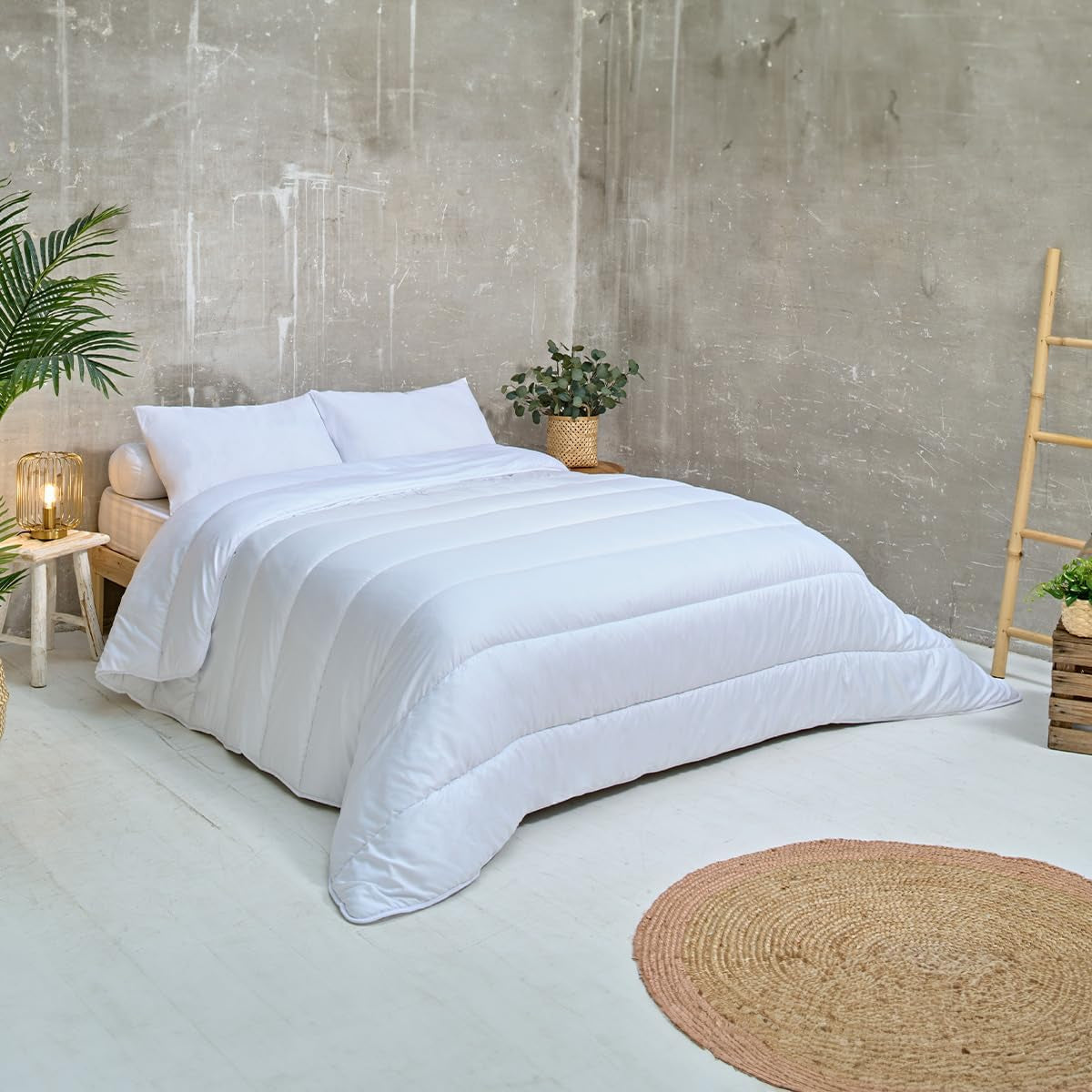 Bleu Câlin COUETTE MICROFIBRE KMF 45S, 240X260Cm, Polyester, Täcke, Filt, Vit, Vintertäcken och täcken Naty Shop 220 X 240 Cm