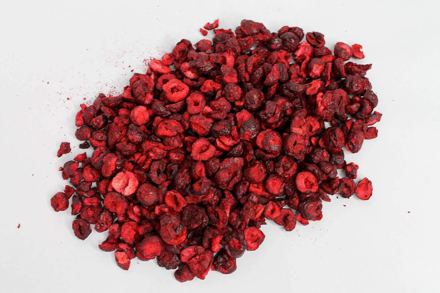 Frystorkade körsbär 100g - Frystorkade bittra körsbär - Frystorkade torkade frukter - Skivade torkade bittra körsbär - Perfekt för bakning, dekoration, müsli och desserter Torkade produkter Naty Shop
