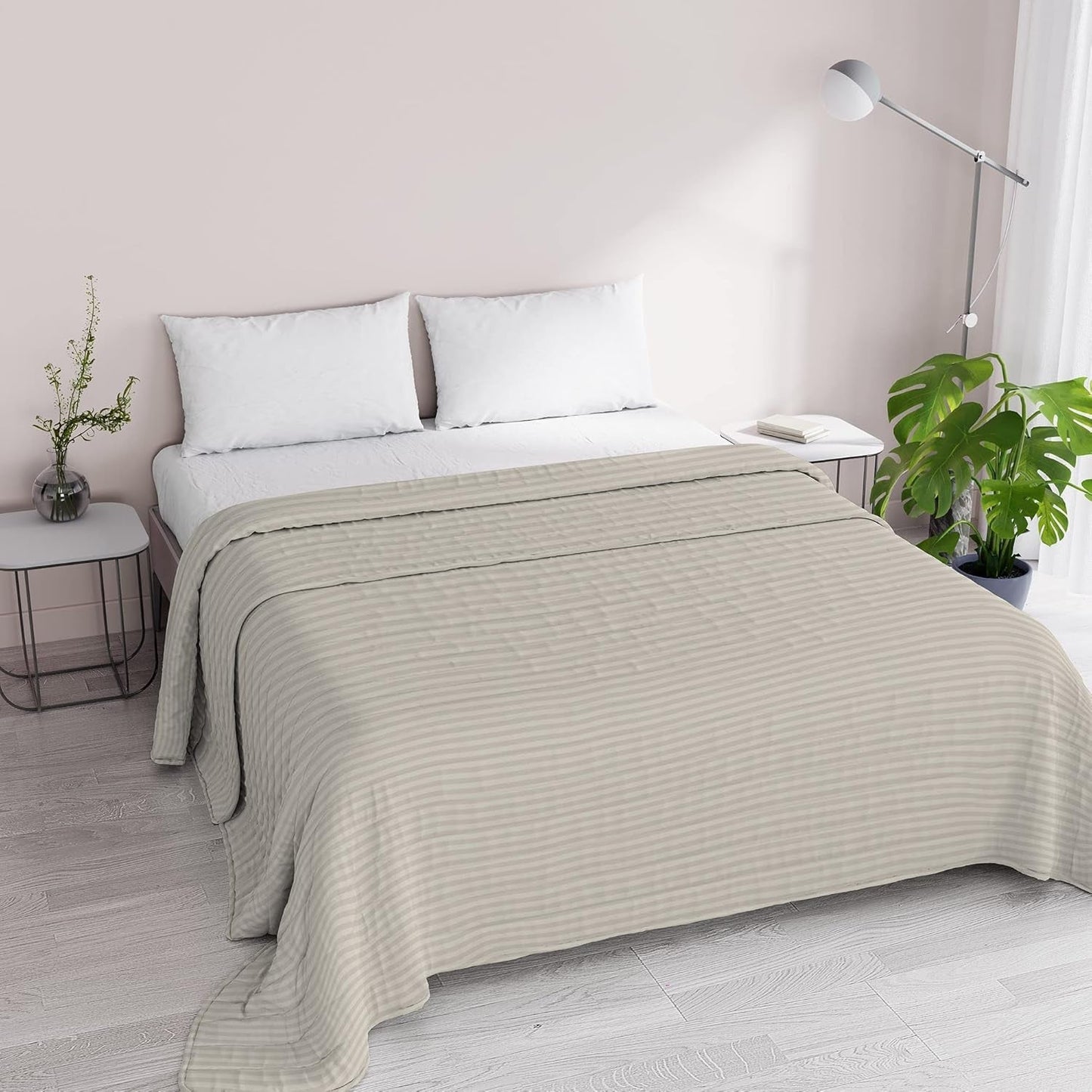 Sommartäcke Satin Stripes, polyester, kräm, 260X250 Cm Täcken och täcken Naty Shop Turturduva 260X250 Cm