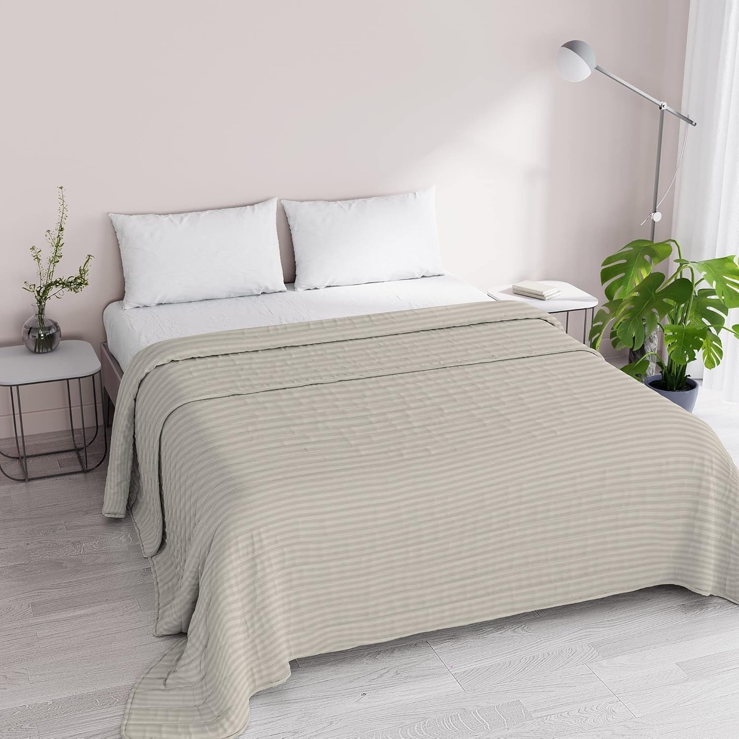 Sommartäcke Satin Stripes, polyester, kräm, 260X250 Cm Täcken och täcken Naty Shop Turturduva 260X250 Cm