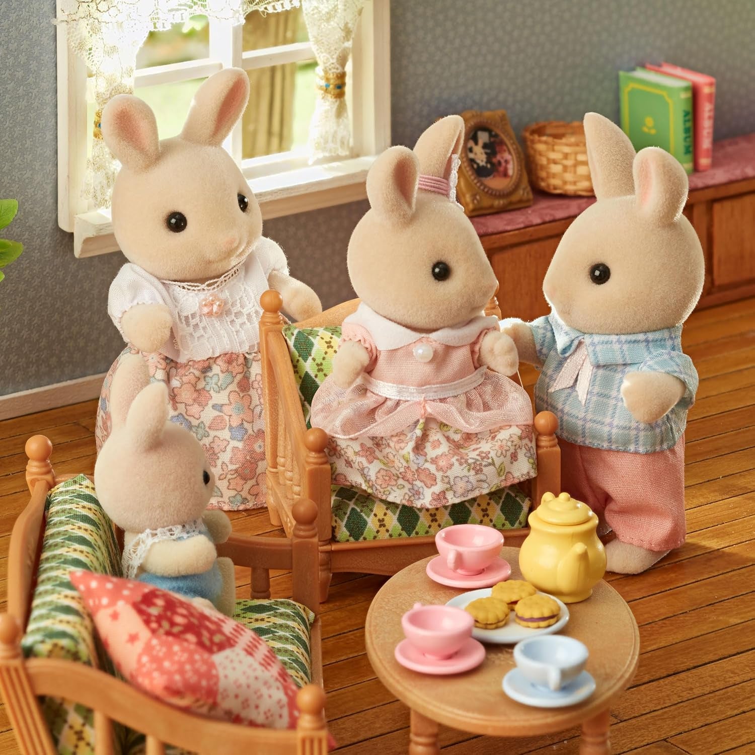 L5567 NYTT Starthus, Flerfärgad L5706 Milk Bunny Family - Dockhusfigurer