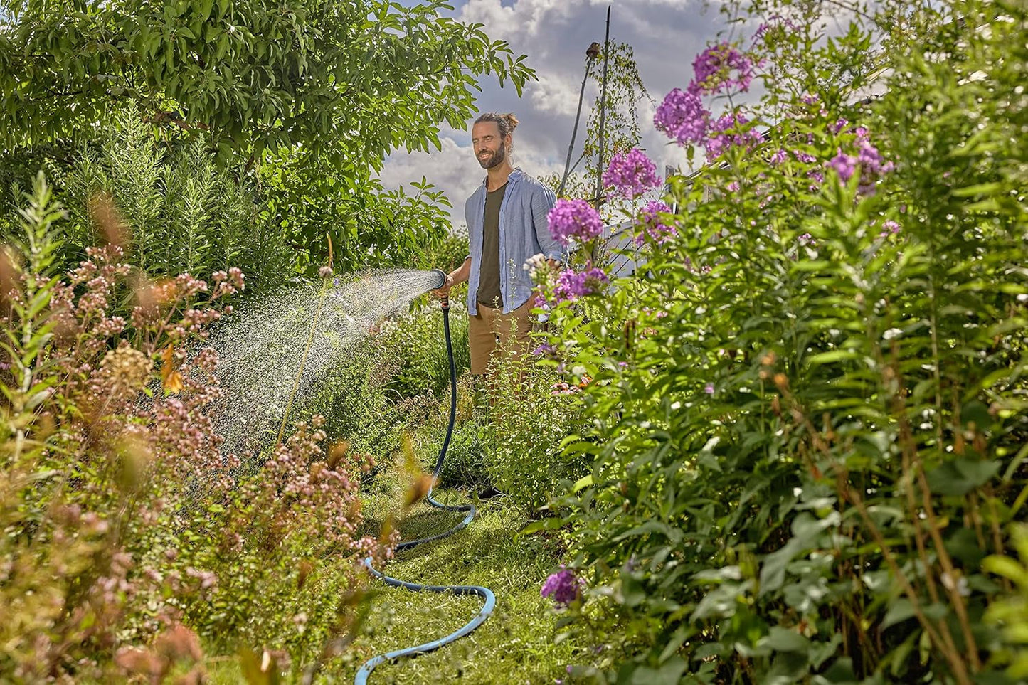 Gardena Liano Xtreme 3/4 tum 25 m set: Extremt robust trädgårdsslang i textil med lätt, väderbeständig PVC-innerslang (18482-20)