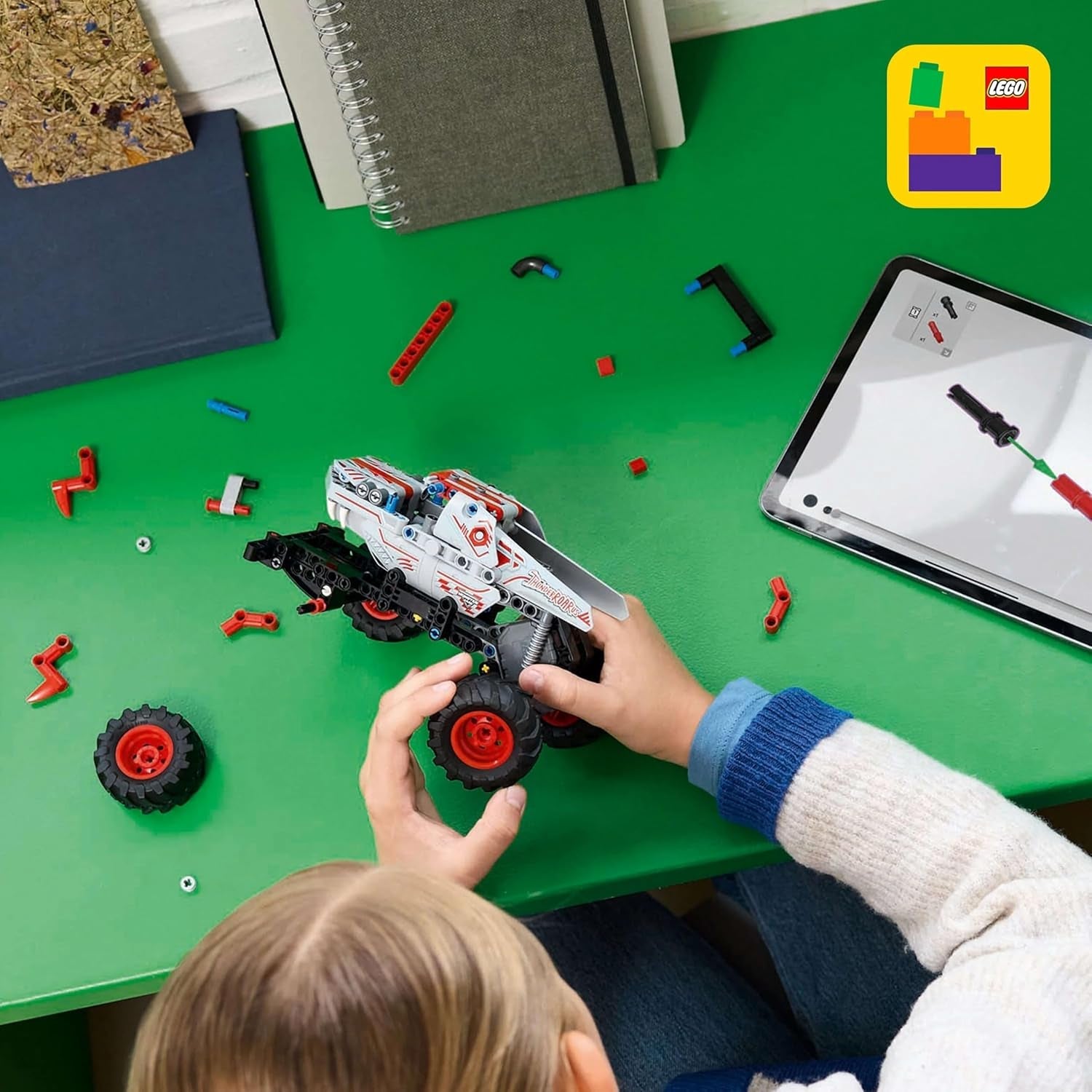 LEGO Technic Monster Jam Thunderroarus Infällbar leksak Monster Truck Byggleksak för barn Present för pojkar och flickor i åldern 7+ 42200 Byggset Besuche den LEGO-Store