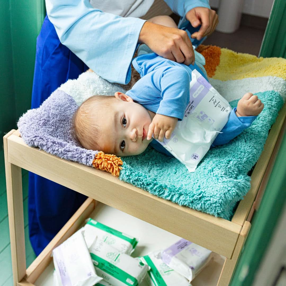 Naïf Plastikfreie Feuchttücher 864 Stück (16Er X 54 Feuchttücher) - Pflege Für Babypo, Körper Und Gesicht - 99% Aus Wasser - 0% Parfüm Und Alkohol - Nachhaltige Feuchttücherbox Eukalyptus Sensitiv Naty Shop