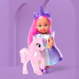 Simba Evi Love Unicorn Play Doll bär en söt enhörningsklänning med matchande pannband, inklusive en enhörning med stall, äpplen och en dricksflaska, 12 cm, i åldern 3+