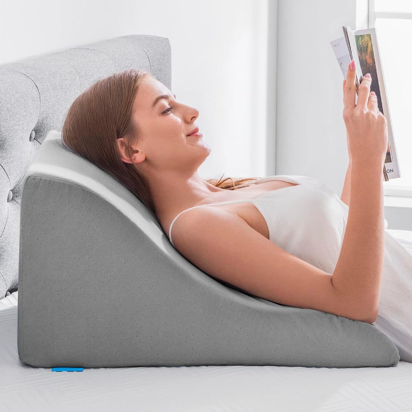 Läskudde för säng och soffa - Memory Foam fjäderkudde - Ergonomisk ryggkudde - Perfekt för att stödja ryggen medan du kopplar av, spelar, läser eller tittar på TV - Bred