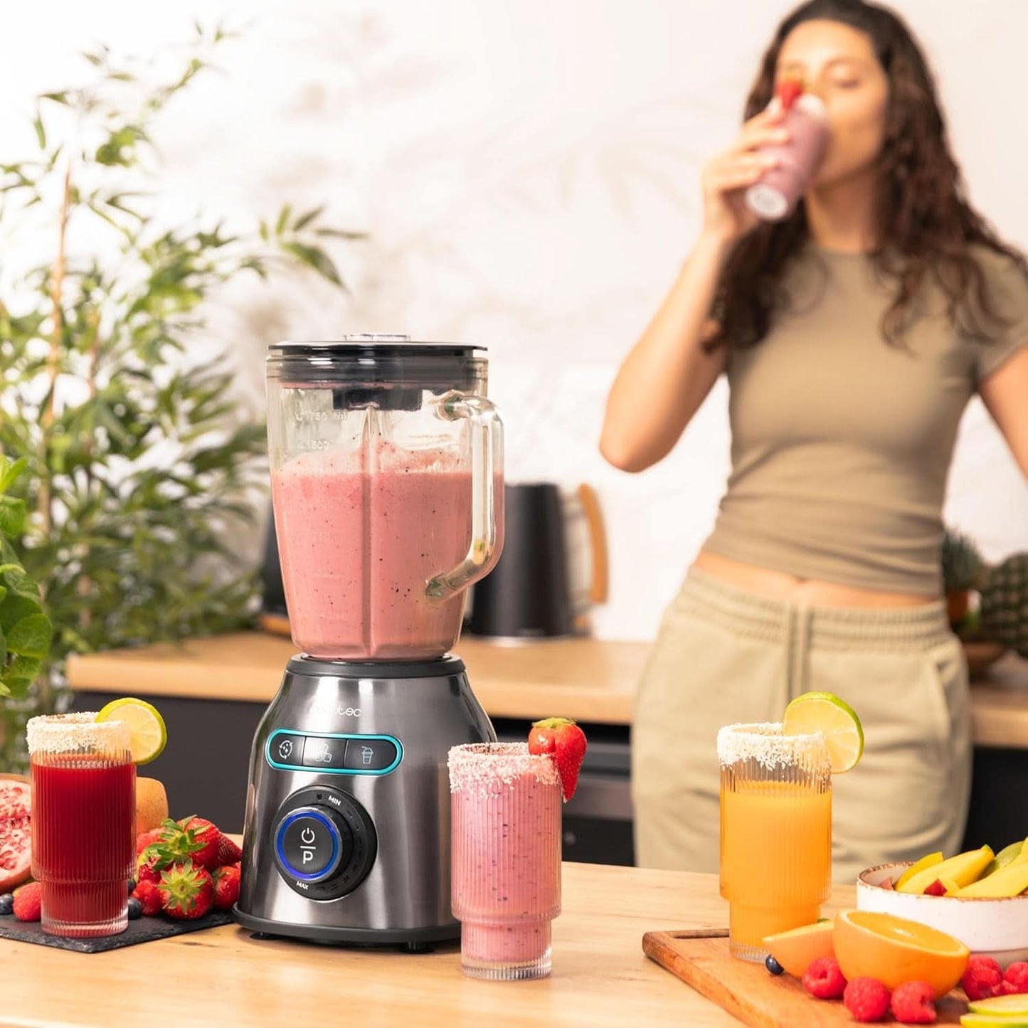Cecotec Standmixer Power Black Titanium 2200MAX Smooth, 2200 W Maximale Leistung, 6 Klingen Aus Edelstahl, Ice-Crush-Funktion, Turbo- Och Smoothie-Funktion, Autoclean-Funktion Kitchen Naty Shop