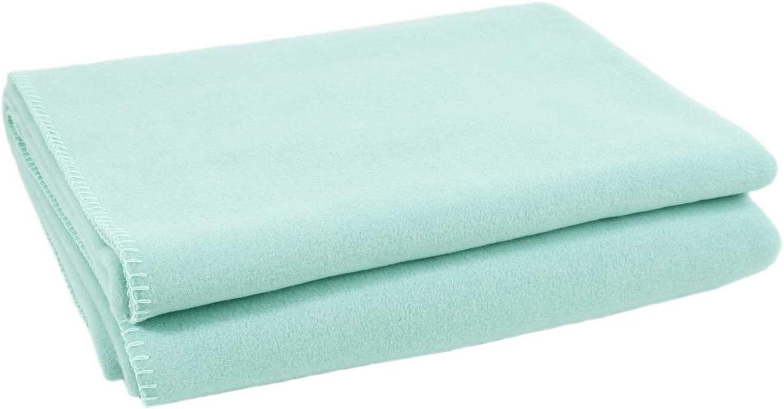 Zoepritz filt i färg: Röd, Tillverkad av 65% Polyester, 35% Viskos, Storlek: 160X200 Cm, 103291-235-160X200 Zoepritz Sängar och överdrag sedan 1828 730 Opal 160X200 Cm
