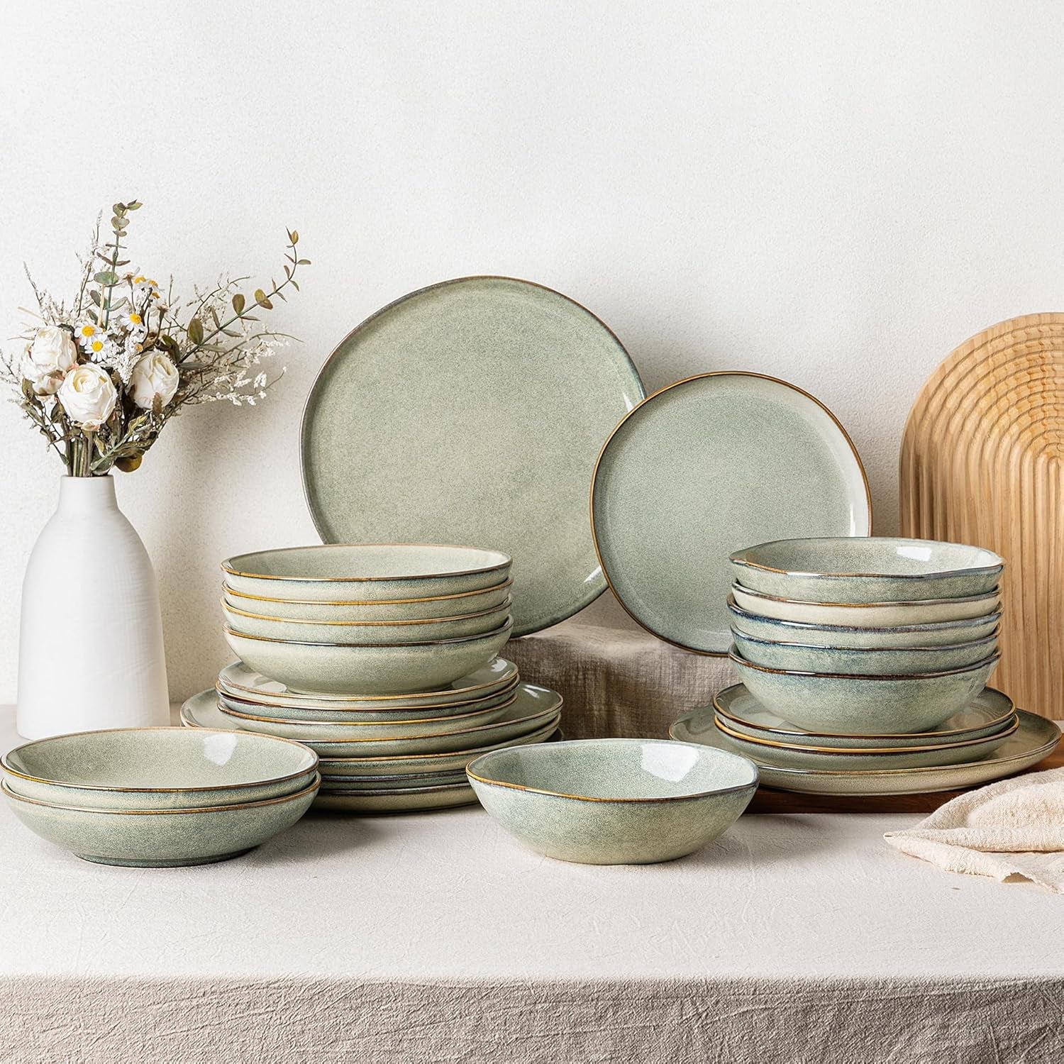 GBhome 6-personers keramiskt servisset 24-delat reaktiv glasyr Handgjord mikrovågsugn och diskmaskin Säker skål och tallrik Set Desret Sage GDW007GY-24P-EU