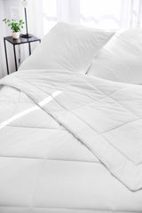 Toison D'Or Silkydor naturtäcke, 380 satin bomull, 240 X 280 cm, vitt Täcken och täcken Naty Shop