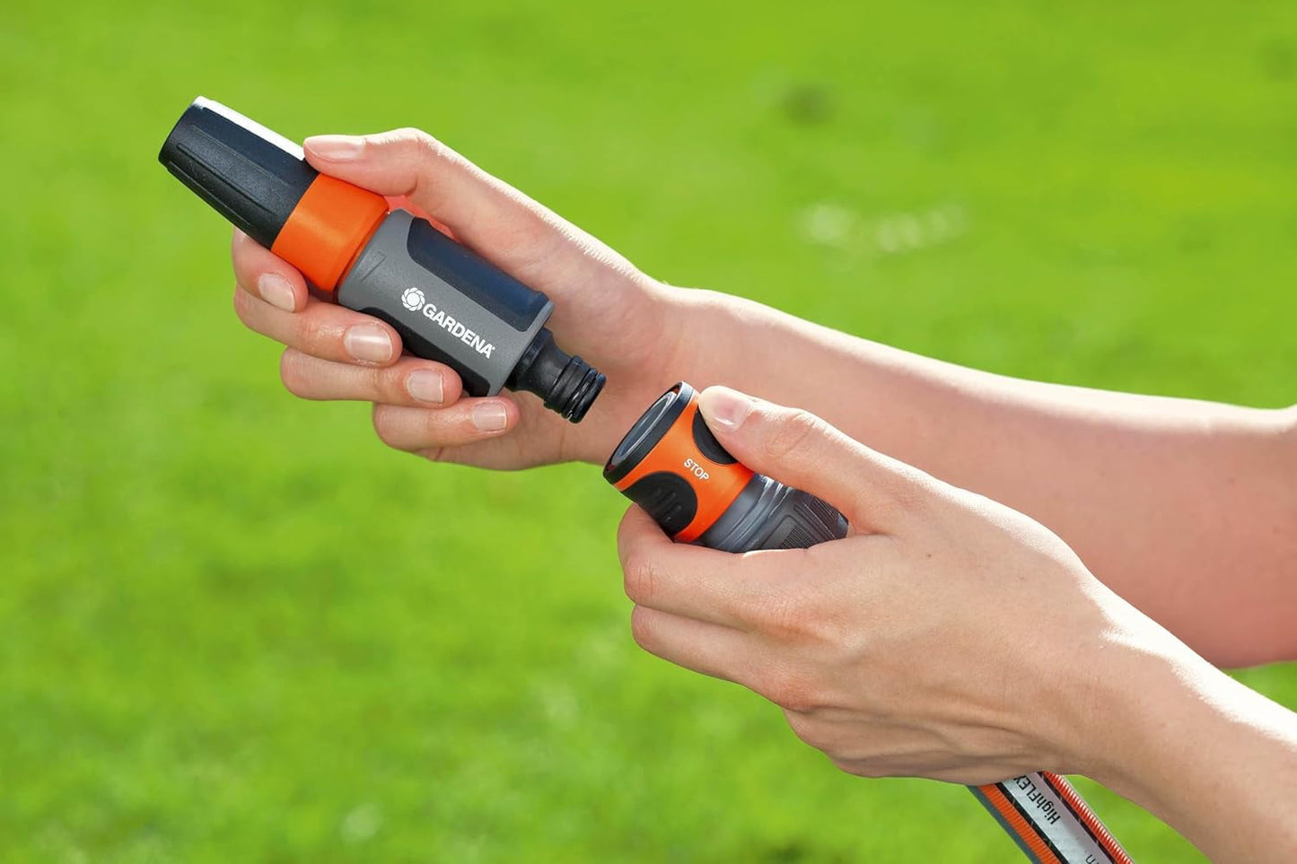 Gardena sprayset för 13 mm (1/2 tum) och 15 mm (5/8 tum) slangar: Rengöringssprayset med Aquastop för snabbt byte av anslutning (18288-20)