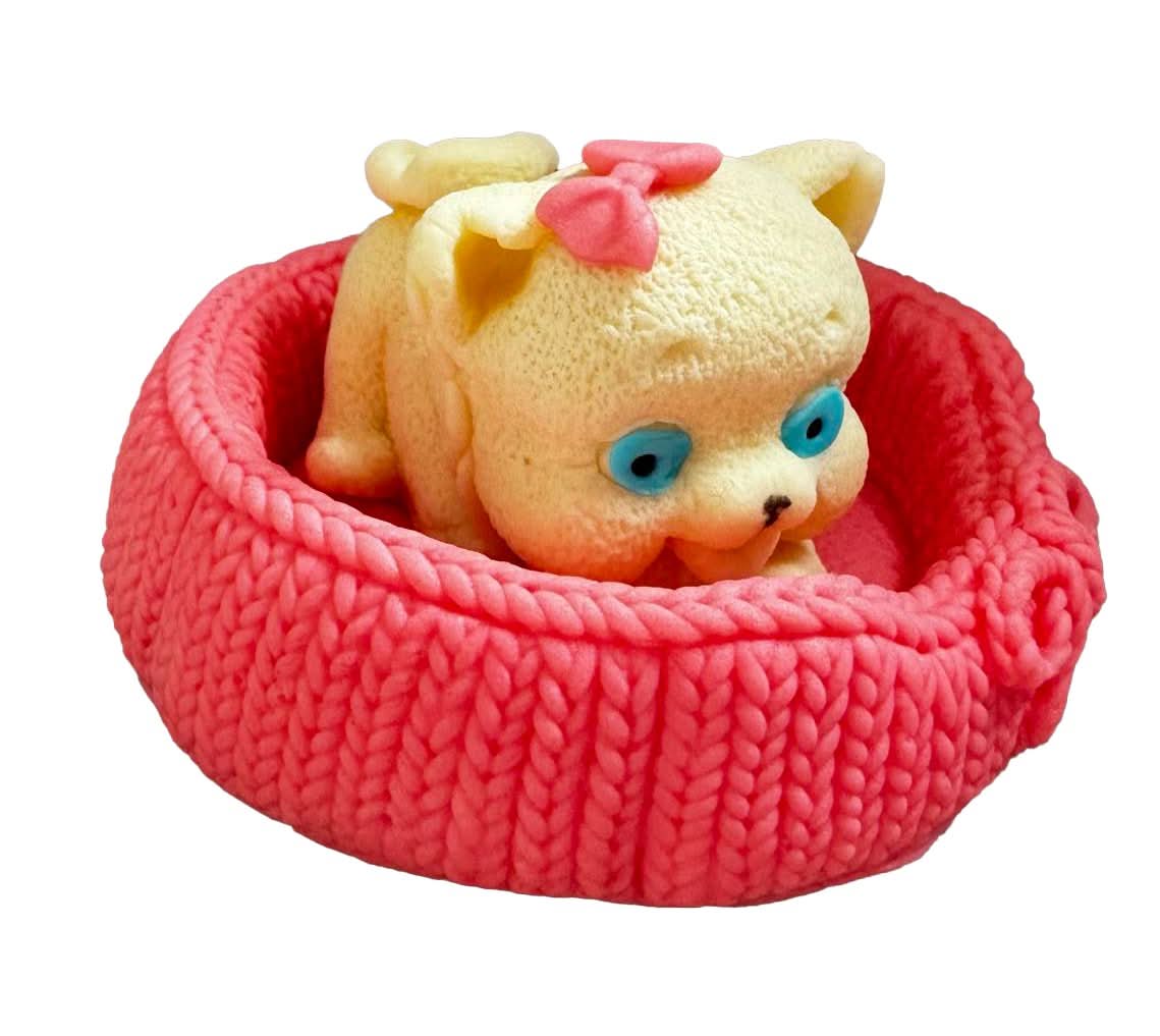 Ätsockerdekoration, Kitty in a basket Dekorationer från Sugar Paste Nati Shop