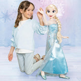 Disney Frozen Playdate Elsa Giant Doll 80 cm av Jakks Pacific Helledad docka med 11 artikulationspunkter Inkluderar hårborste och tillbehör