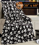 Elegant Comfort Lätt halloween-temafilt, mjuk, mysig och plysch, perfekt för att koppla av den här kusliga säsongen, 127 X 152,4 cm, skalle och ben Elegant komfortsängar och täcken