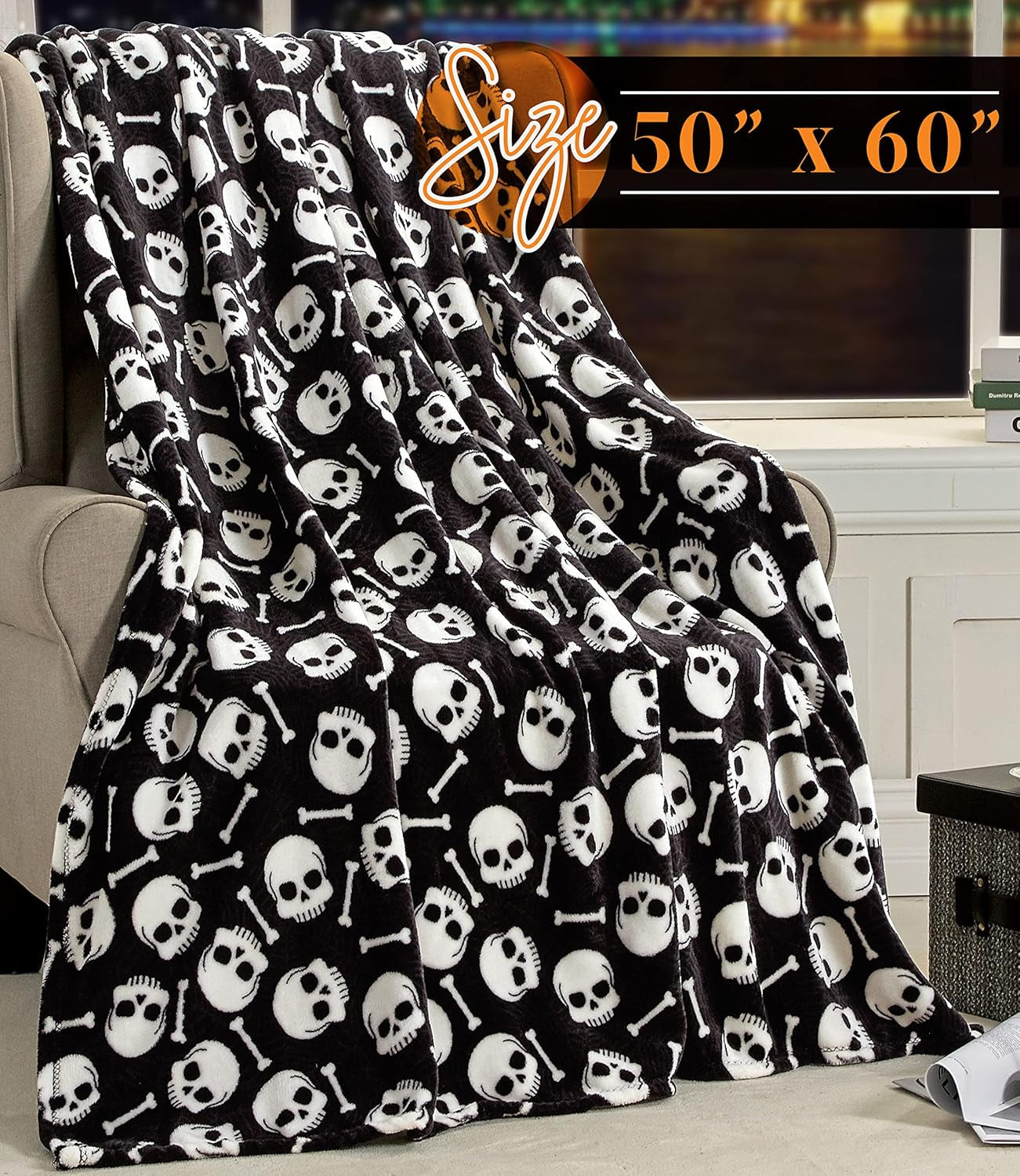 Elegant Comfort Lätt halloween-temafilt, mjuk, mysig och plysch, perfekt för att koppla av den här kusliga säsongen, 127 X 152,4 cm, skalle och ben Elegant komfortsängar och täcken