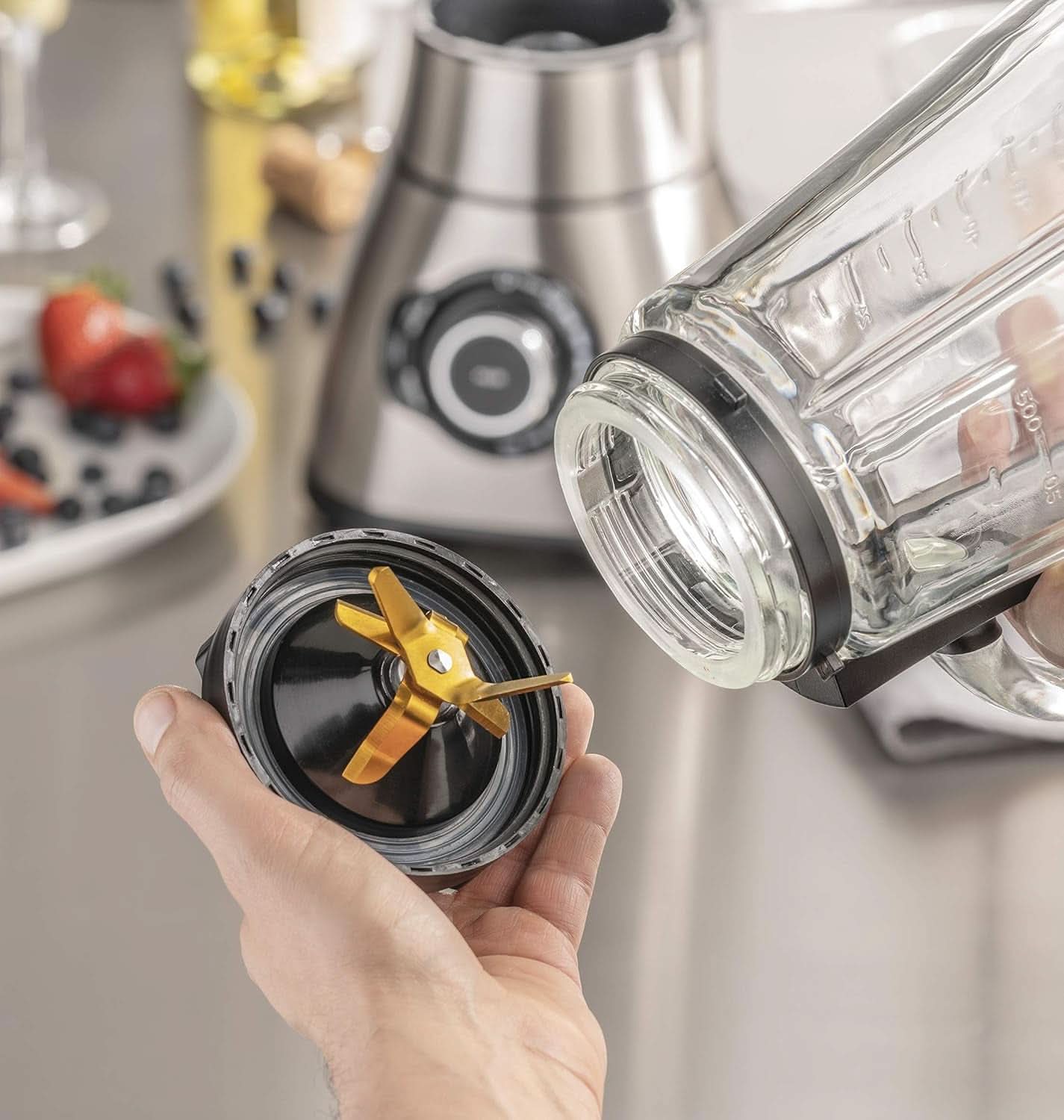 CASO B 1800 Powerblender-Set - Standmixer, 28 000 U/Min, Glasbehälter 1,75 L, Inkl. Trinkflasche Und Zerkleiner, Mixer Testsieger Mit Sehr Gut, Edelstahl Naty Shop