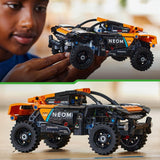 LEGO Technic NEOM Mclaren Extreme E Racing bilset, motorleksak för barn, byggbar vindbil, teknisk present för pojkar och flickor 7 år gamla 42166 Byggset Besuche den LEGO-Store